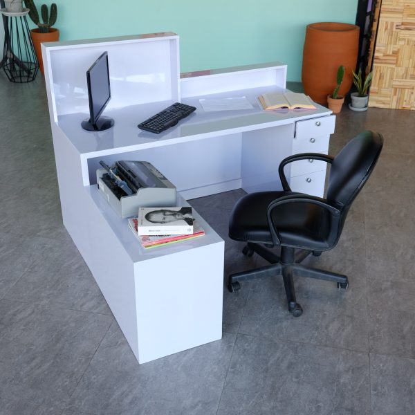 Fondy Receptionist Desk 2 scaled