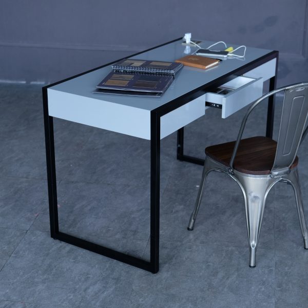 Curo Desk Table 2 scaled