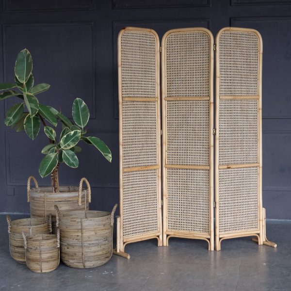 Kelly Rattan Partition 7 scaled
