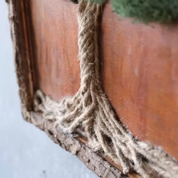 moss wall tree4 scaled